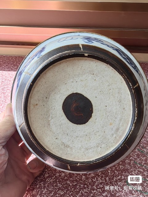 古玩陶瓷青花鐵銹釉龍紋香爐真品鑒賞圖