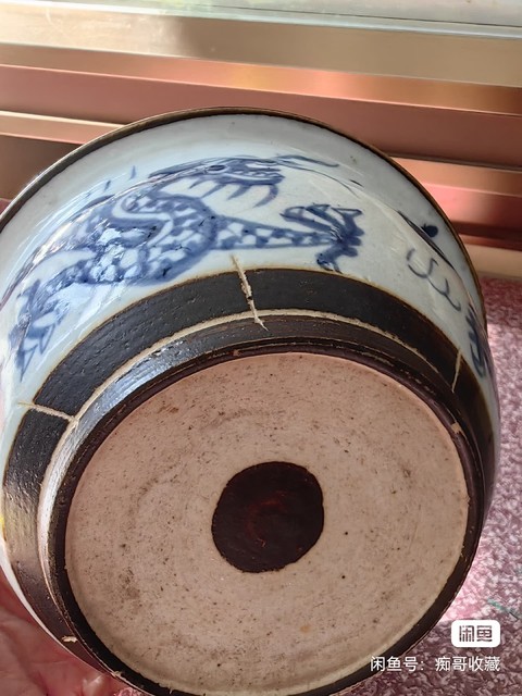 古玩陶瓷青花鐵銹釉龍紋香爐真品鑒賞圖