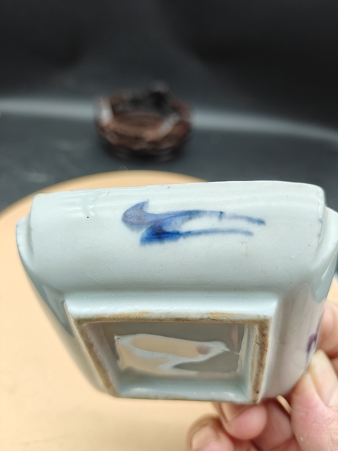 古玩陶瓷四方倭角龍紋青花盤真品鑒賞圖
