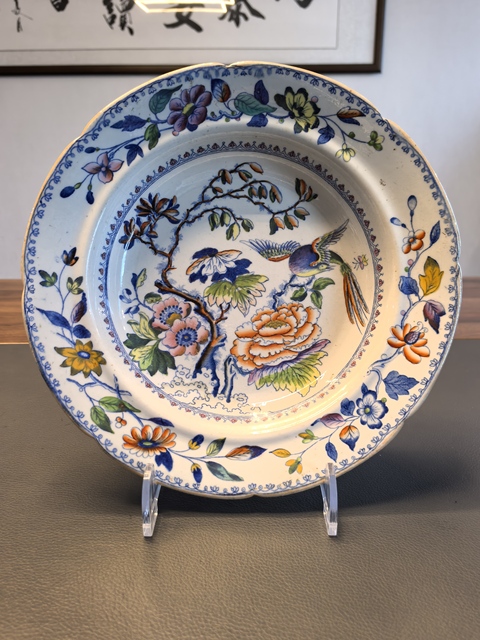 古玩陶瓷斗彩花鳥紋葵口盤真品鑒賞圖