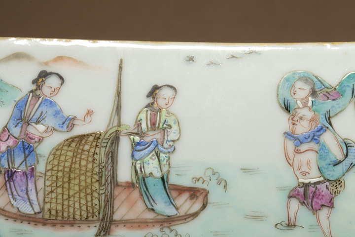 古玩陶瓷清同治·粉彩水漫金山人物圖三角貢碗真品鑒賞圖