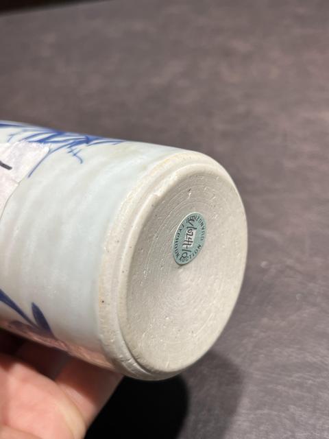 古玩陶瓷花鳥紋青花一筒瓶真品鑒賞圖