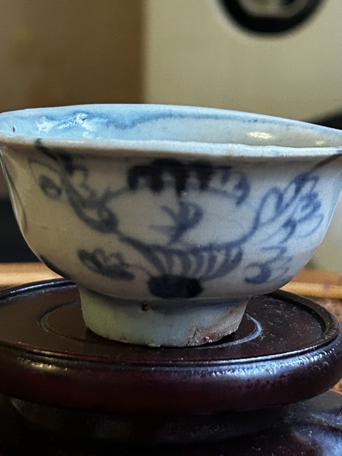古玩陶瓷明早期松竹梅青花壓手杯拍賣,當前價格1500元
