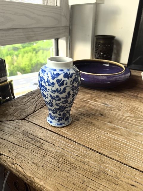 古玩陶瓷青花西番蓮小罐真品鑒賞圖