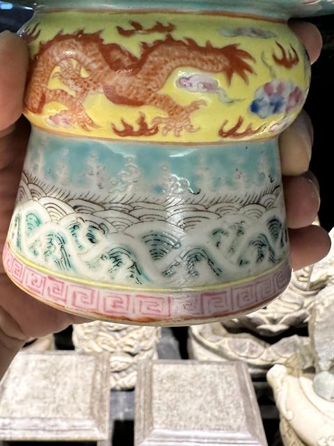古玩陶瓷解放初期龍紋高足盤真品鑒賞圖