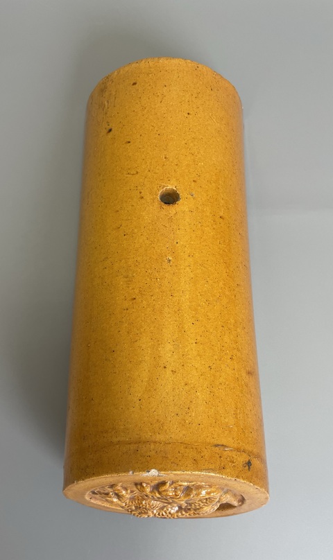 古玩陶瓷黃釉龍紋瓦真品鑒賞圖