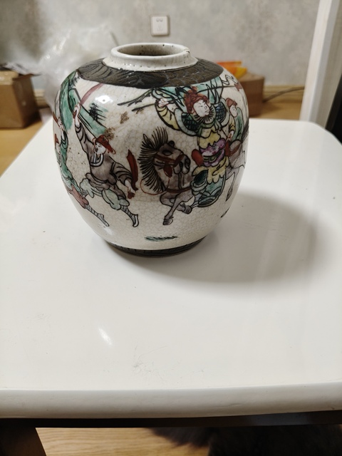 古玩陶瓷哥釉地鐵銹釉五彩加粉彩刀馬人罐真品鑒賞圖