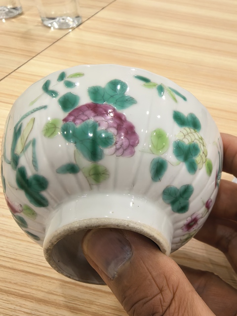 古玩陶瓷粉彩蓋碗真品鑒賞圖