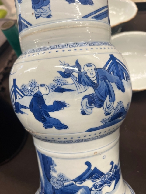 古玩陶瓷青花人物故事紋花觚真品鑒賞圖