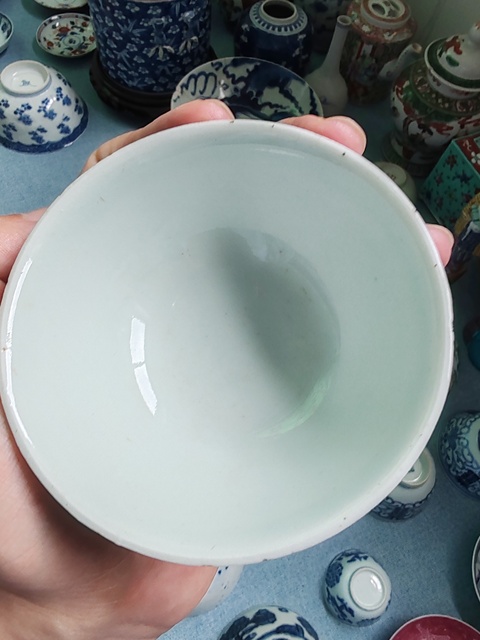 古玩陶瓷清中期青花纏枝花卉紋茶圓拍賣,當前價格880元
