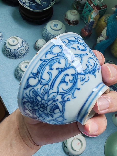 古玩陶瓷清中期青花纏枝花卉紋茶圓拍賣,當前價格880元