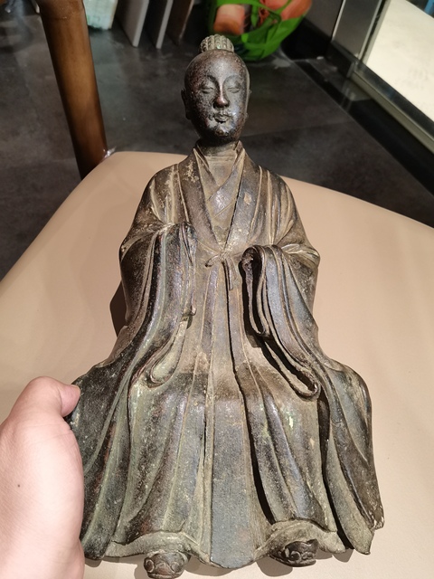 古玩銅器高士真品鑒賞圖