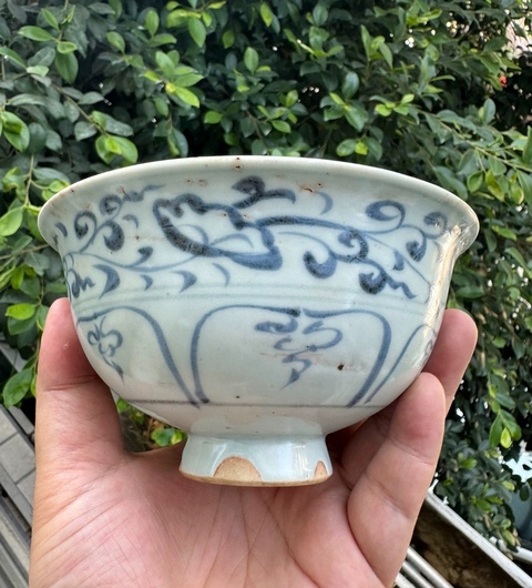 古玩陶瓷花卉紋青花小碗真品鑒賞圖