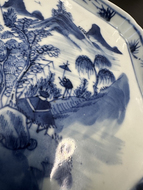 古玩陶瓷清晚期 青花山水紋六方茶盤真品鑒賞圖