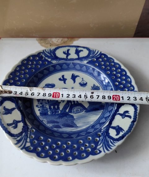 古玩陶瓷青花盤真品鑒賞圖