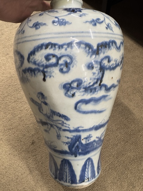 古玩陶瓷人物紋青花梅瓶真品鑒賞圖