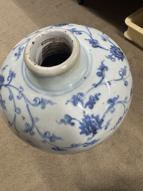 古玩陶瓷人物紋青花梅瓶真品鑒賞圖