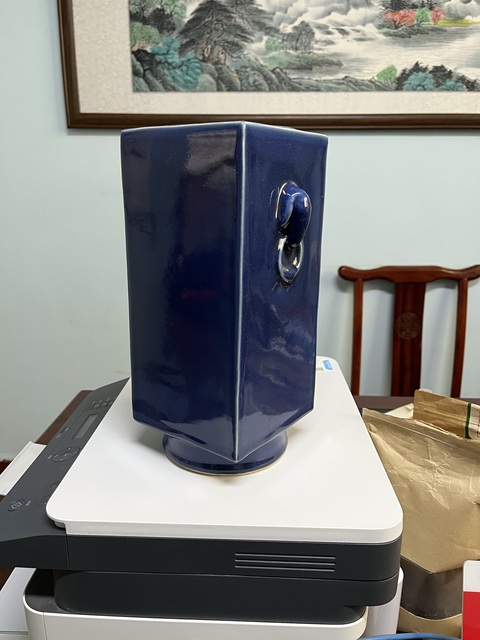 古玩陶瓷霽藍釉琮式瓶真品鑒賞圖