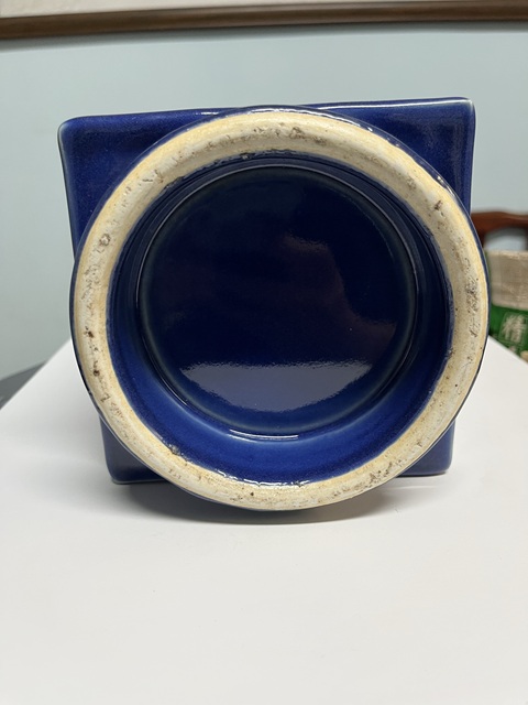 古玩陶瓷霽藍釉琮式瓶真品鑒賞圖