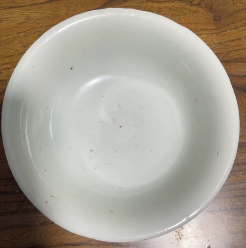 古玩陶瓷甜白釉碗真品鑒賞圖