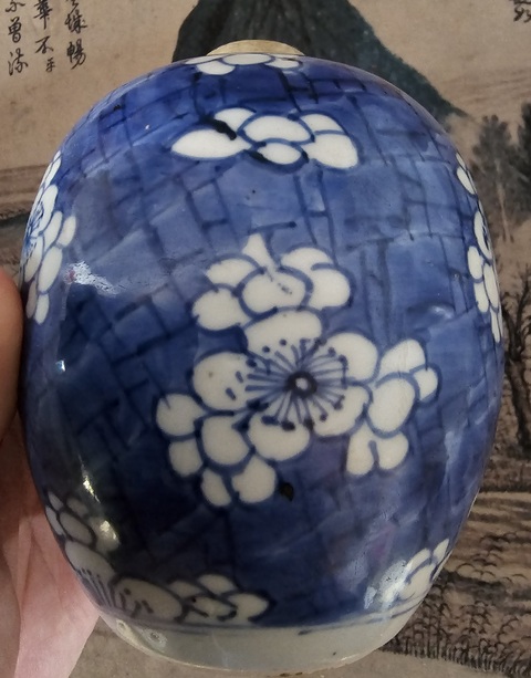古玩陶瓷康熙冰梅紋罐真品鑒賞圖