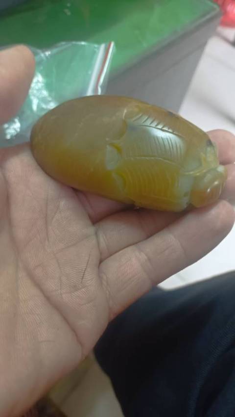 古玩玉器和田玉雕知足常樂題材把件真品鑒賞圖