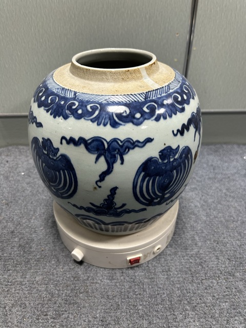 古玩陶瓷團鶴紋青花罐真品鑒賞圖