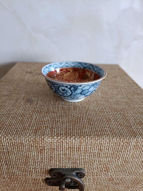 古玩陶瓷青花珊瑚紅釉描金盞真品鑒賞圖