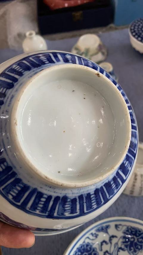古玩陶瓷龍紋青花碗真品鑒賞圖