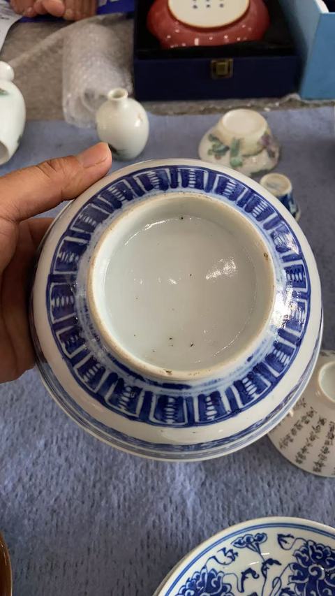 古玩陶瓷龍紋青花碗真品鑒賞圖