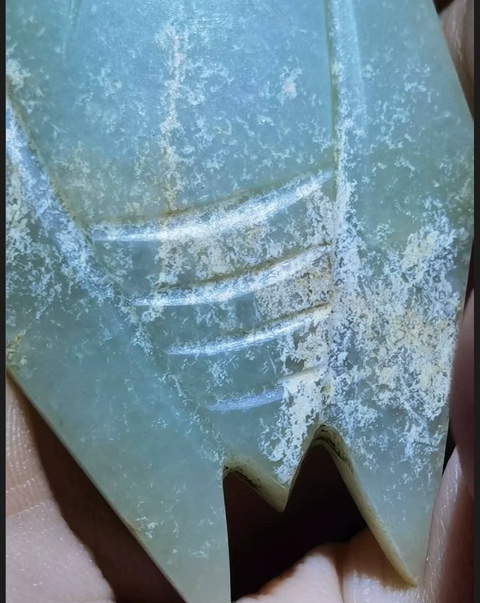 古玩玉器做舊仿“漢八刀”玉蟬真品鑒賞圖