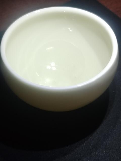古玩陶瓷現代工藝品真品鑒賞圖