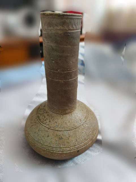 古玩陶瓷青釉長(zhǎng)頸瓶真品鑒賞圖