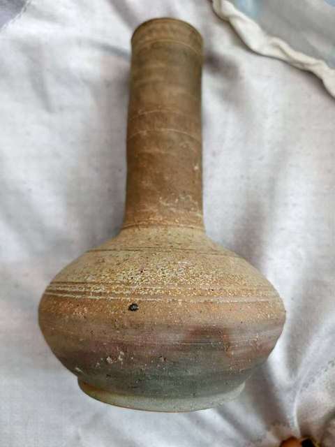 古玩陶瓷青釉長(zhǎng)頸瓶真品鑒賞圖