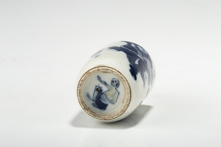 古玩陶瓷清中晚·青花釉里紅鐘馗人物紋鼻煙壺真品鑒賞圖
