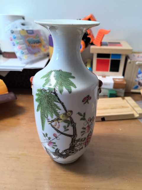 古玩陶瓷粉彩花鳥紋撇口瓶真品鑒賞圖