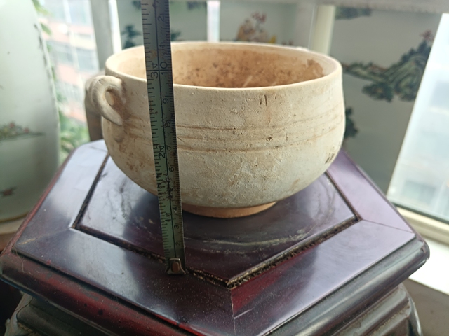 古玩陶瓷白釉雙系餅足罐真品鑒賞圖