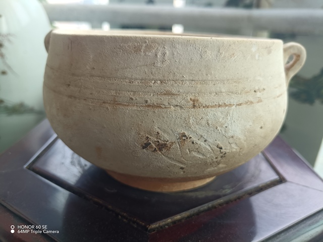 古玩陶瓷白釉雙系餅足罐真品鑒賞圖