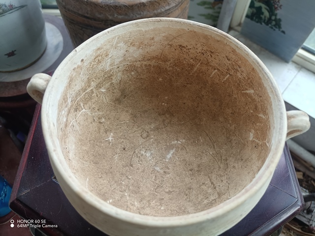 古玩陶瓷白釉雙系餅足罐真品鑒賞圖