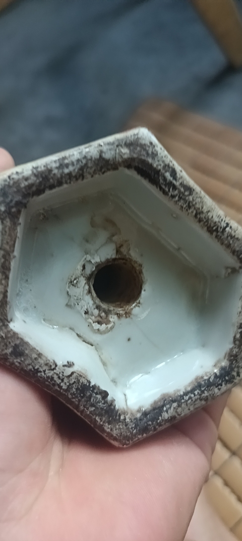 古玩陶瓷紅釉瓶真品鑒賞圖