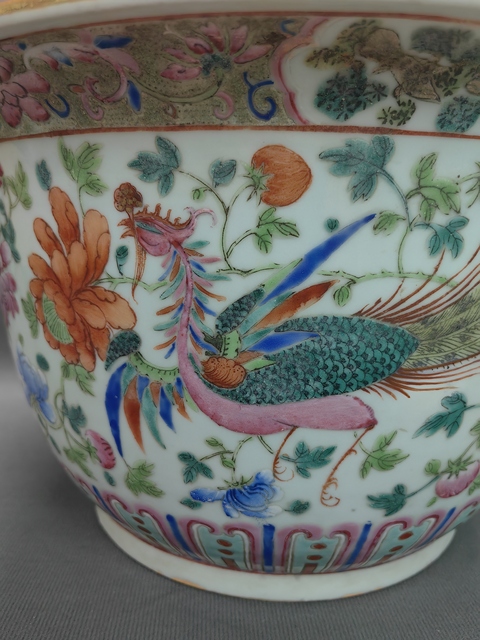古玩陶瓷龍鳳紋粉彩花盆真品鑒賞圖