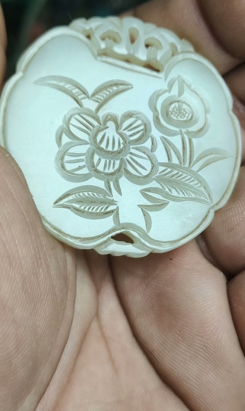 古玩玉器和田玉雕“花卉牌”真品鑒賞圖