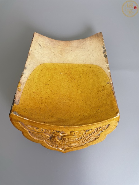 古玩陶瓷黃釉鳳紋琉璃瓦真品鑒賞圖