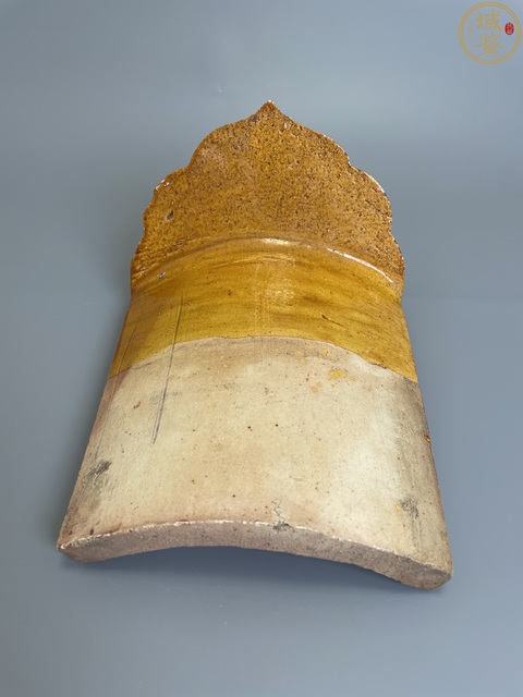古玩陶瓷黃釉鳳紋琉璃瓦真品鑒賞圖
