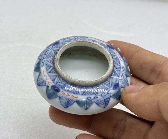 古玩陶瓷青花加彩鳥食碗真品鑒賞圖
