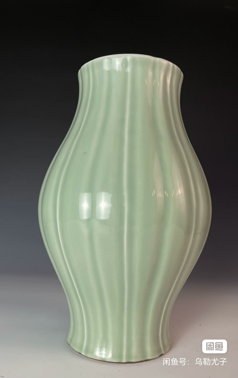 古玩陶瓷青釉橄欖瓶真品鑒賞圖