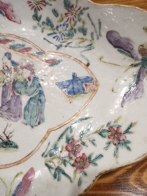 古玩陶瓷粉彩人物故事紋貢盤真品鑒賞圖