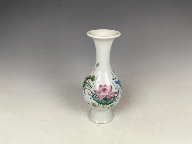 古玩陶瓷雍正花卉紋琵琶尊真品鑒賞圖