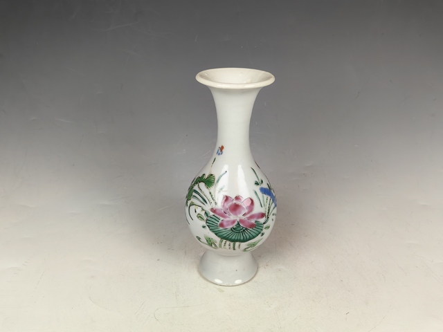 古玩陶瓷雍正花卉紋琵琶尊真品鑒賞圖