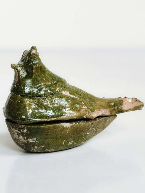 古玩陶瓷綠釉鳥形蓋盒真品鑒賞圖